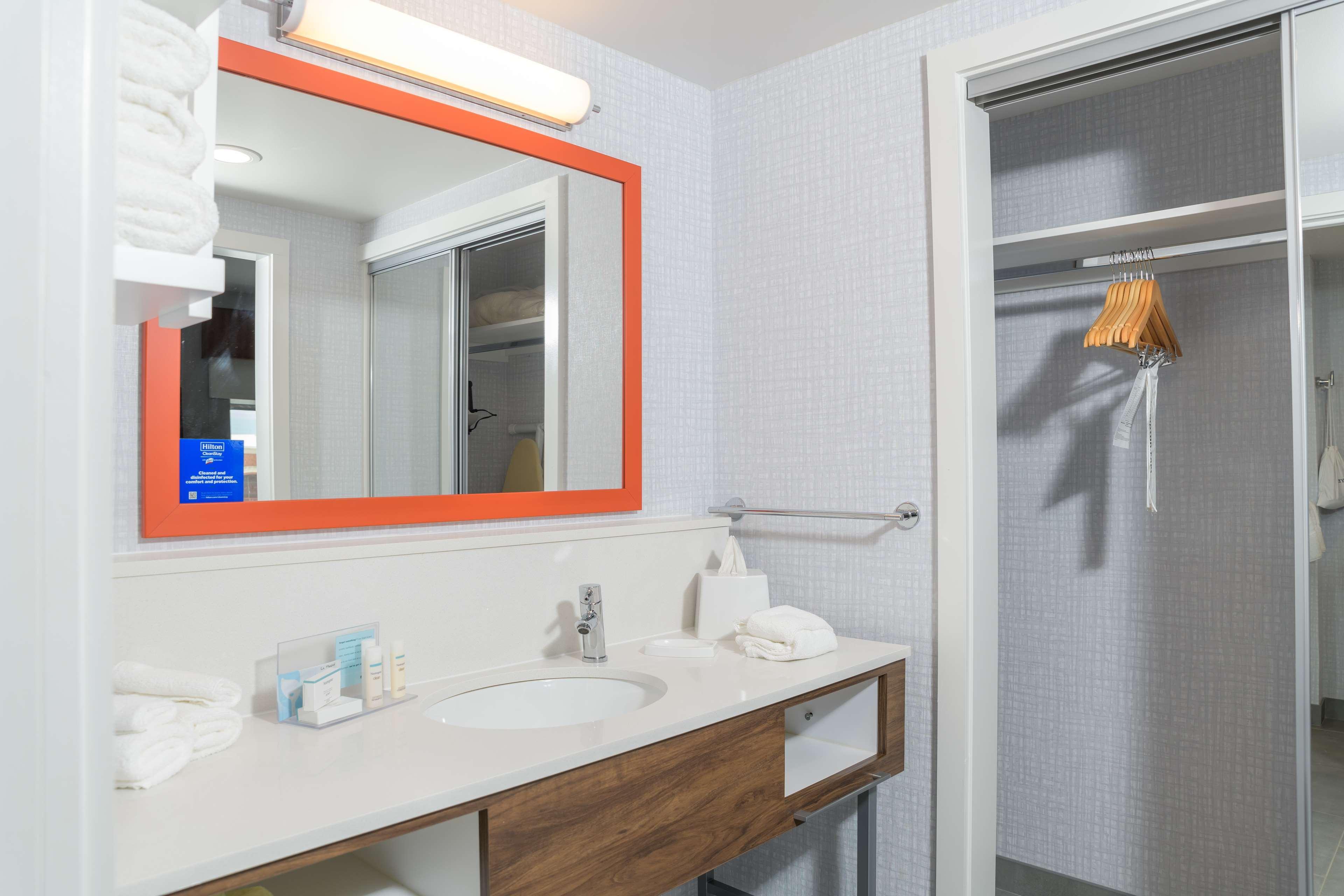 Hampton Inn & Suites Erie Bayfront Kültér fotó