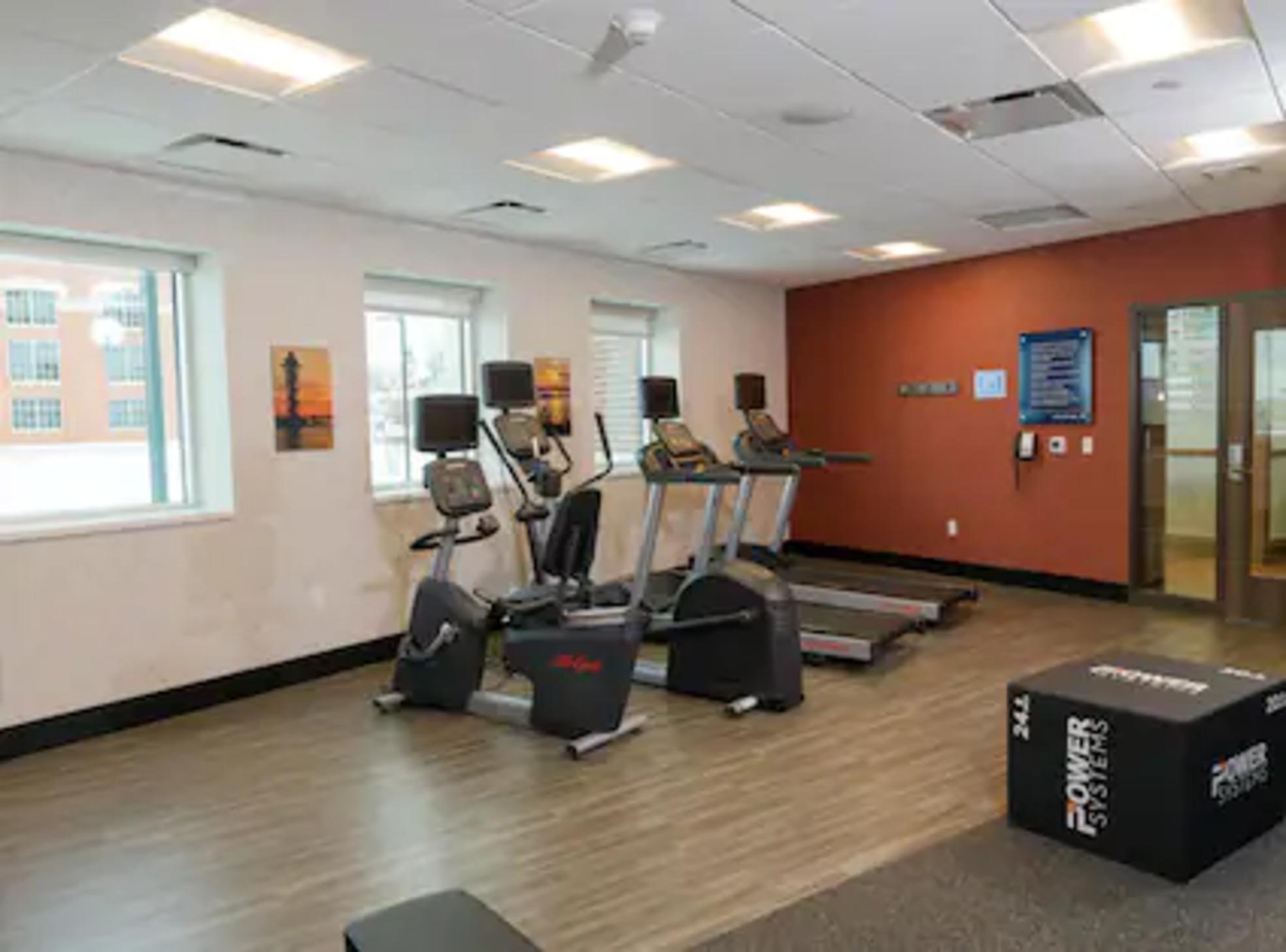 Hampton Inn & Suites Erie Bayfront Kültér fotó