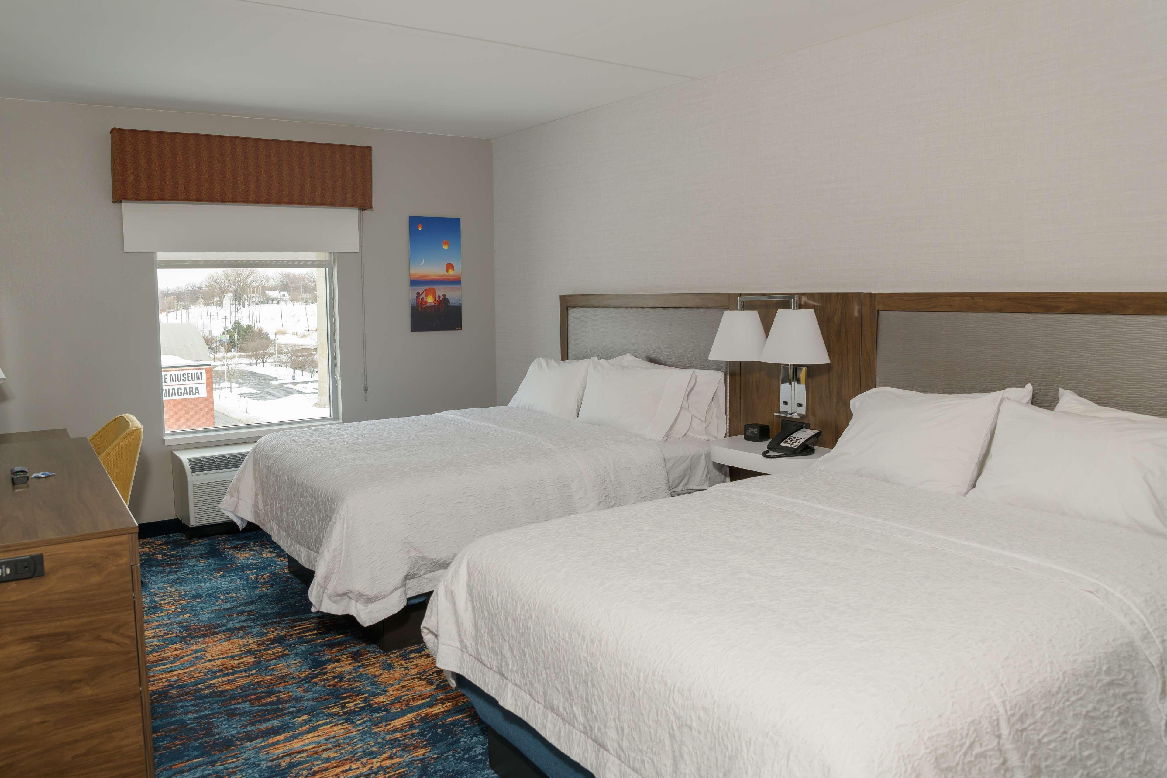 Hampton Inn & Suites Erie Bayfront Kültér fotó