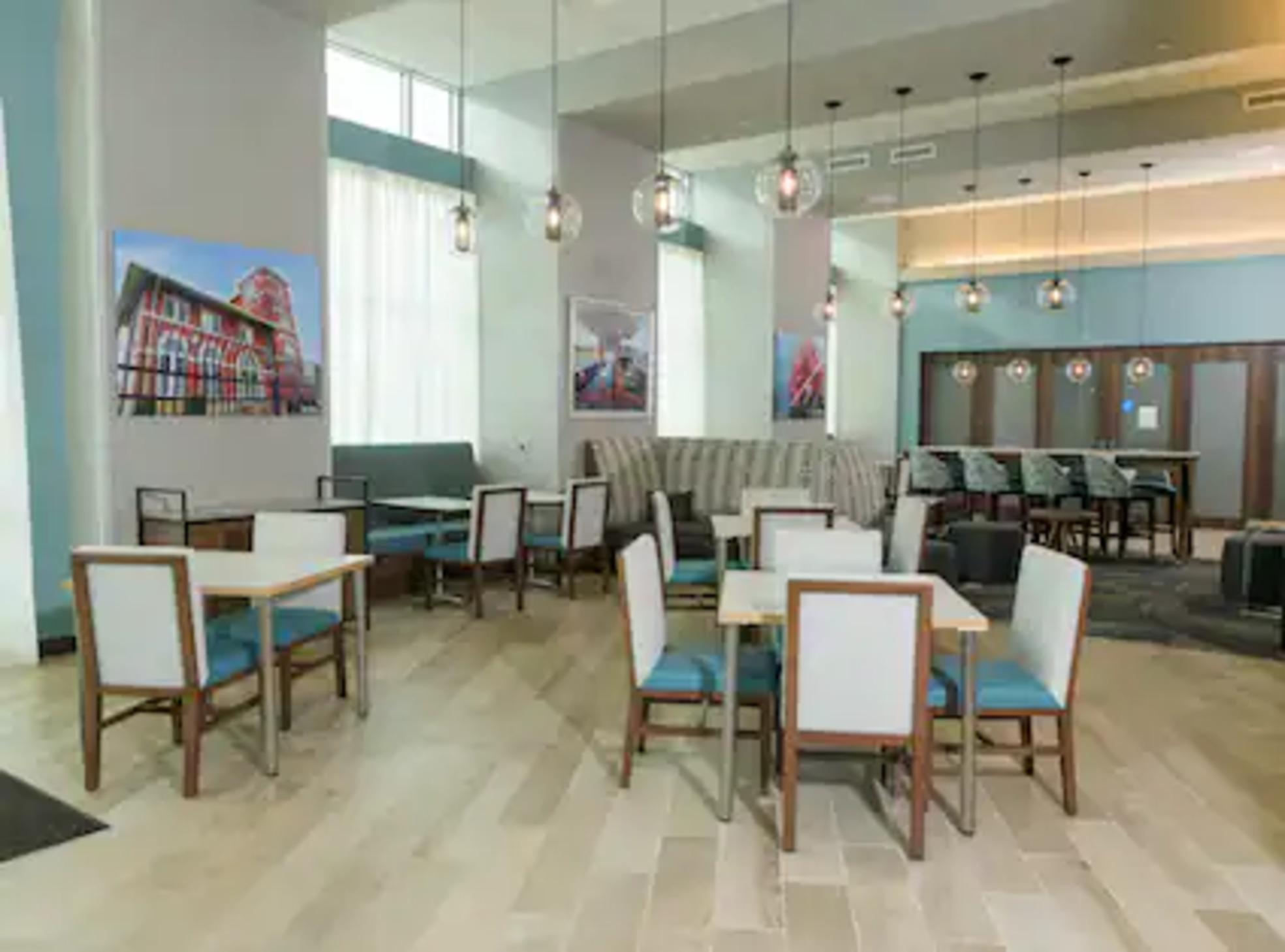 Hampton Inn & Suites Erie Bayfront Kültér fotó