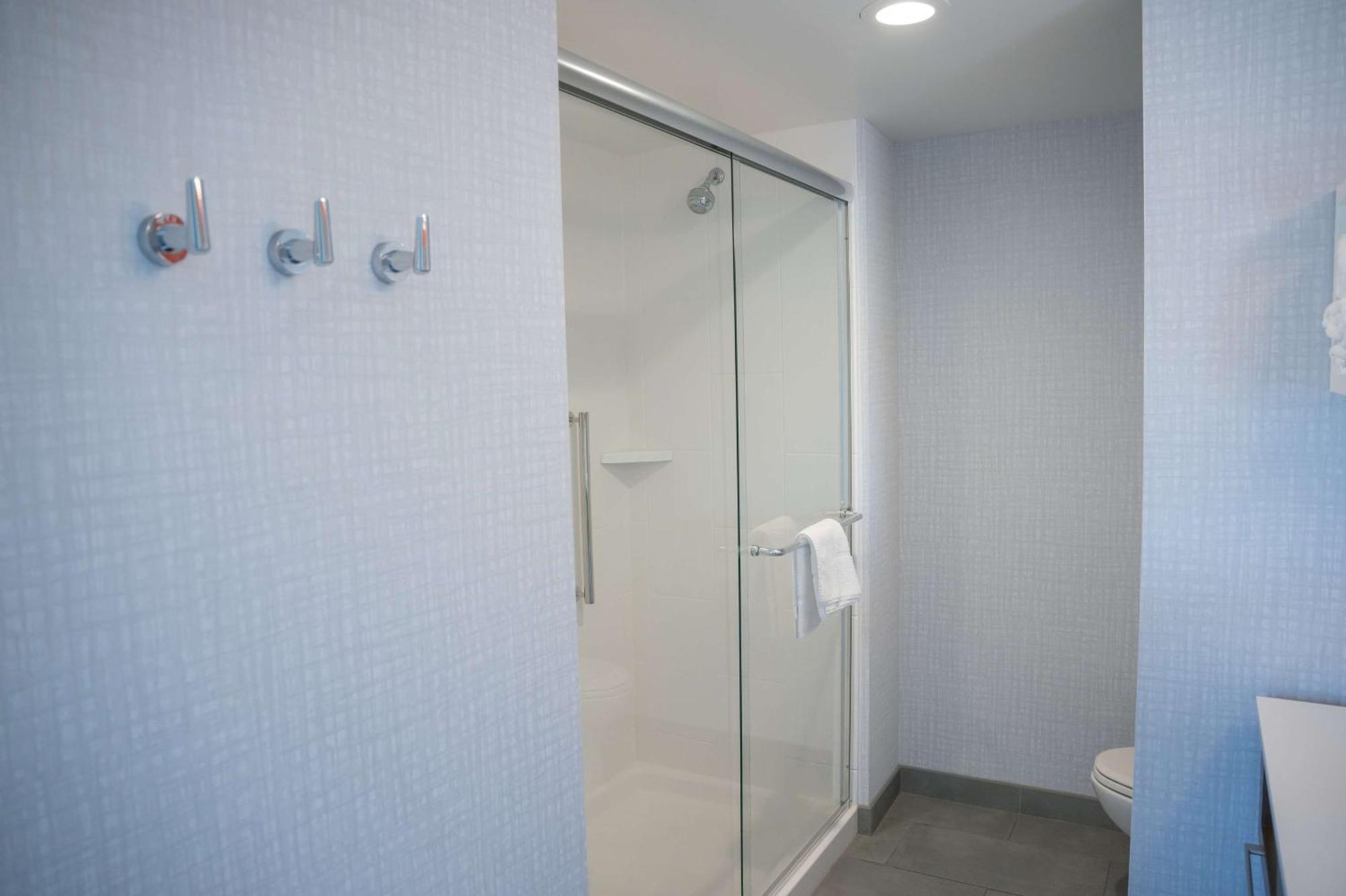Hampton Inn & Suites Erie Bayfront Kültér fotó