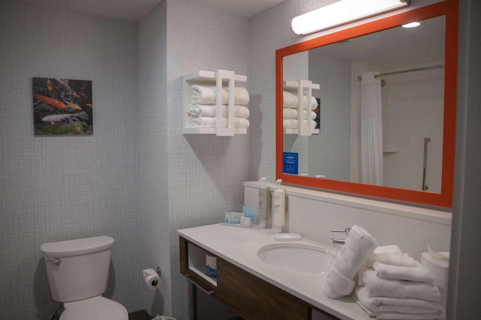 Hampton Inn & Suites Erie Bayfront Kültér fotó