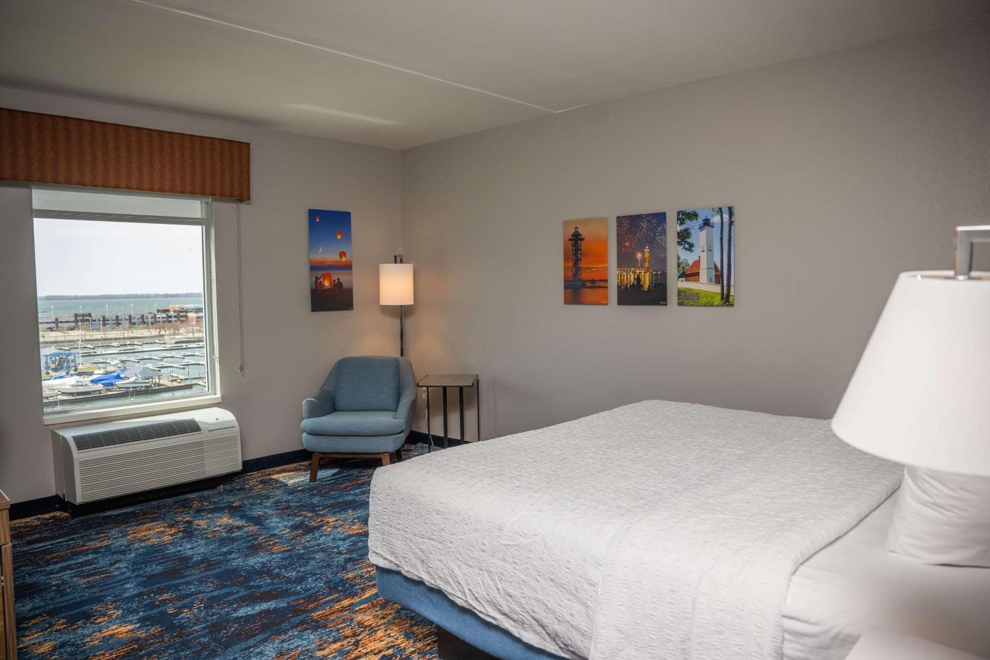 Hampton Inn & Suites Erie Bayfront Kültér fotó
