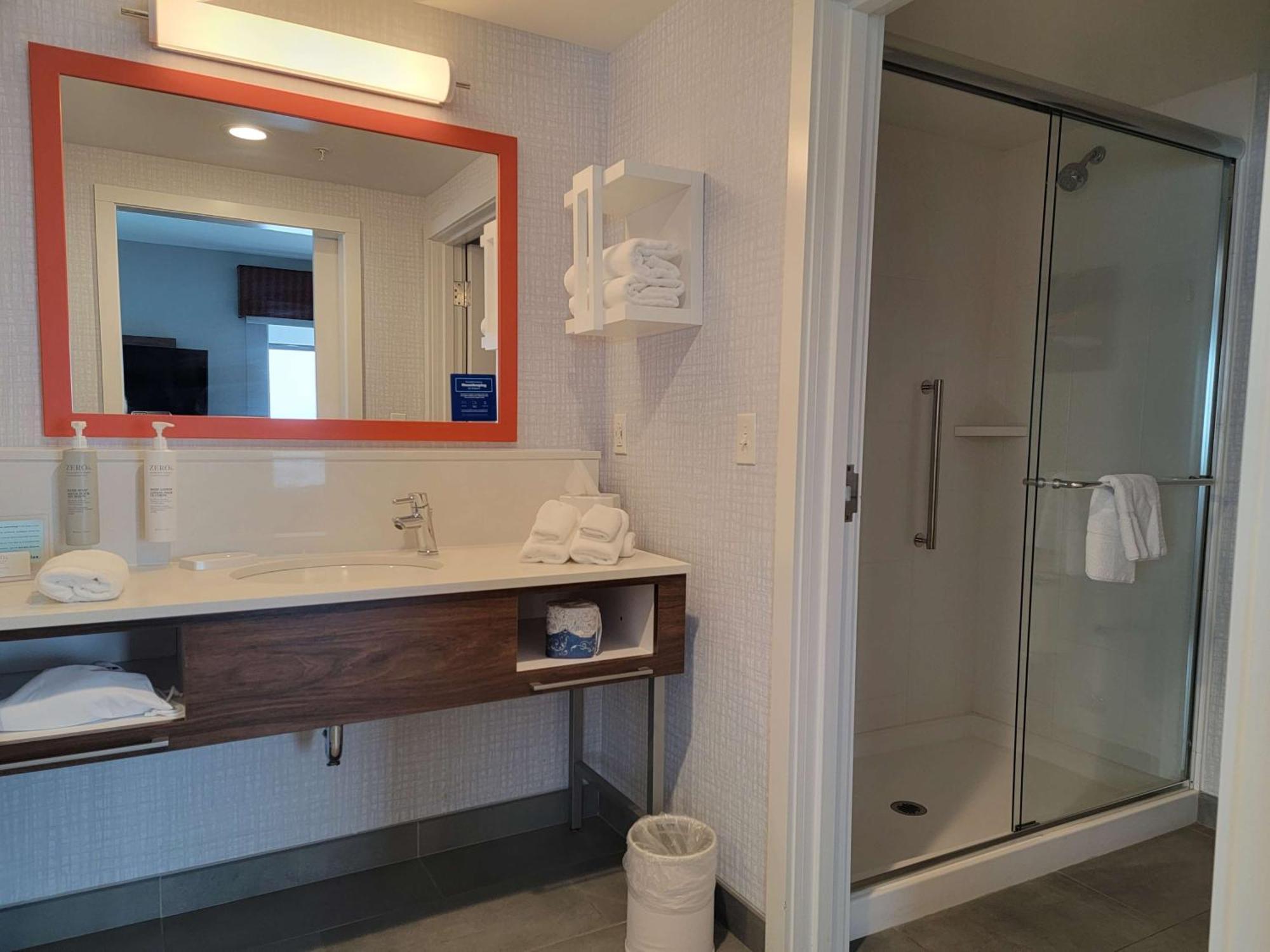 Hampton Inn & Suites Erie Bayfront Kültér fotó
