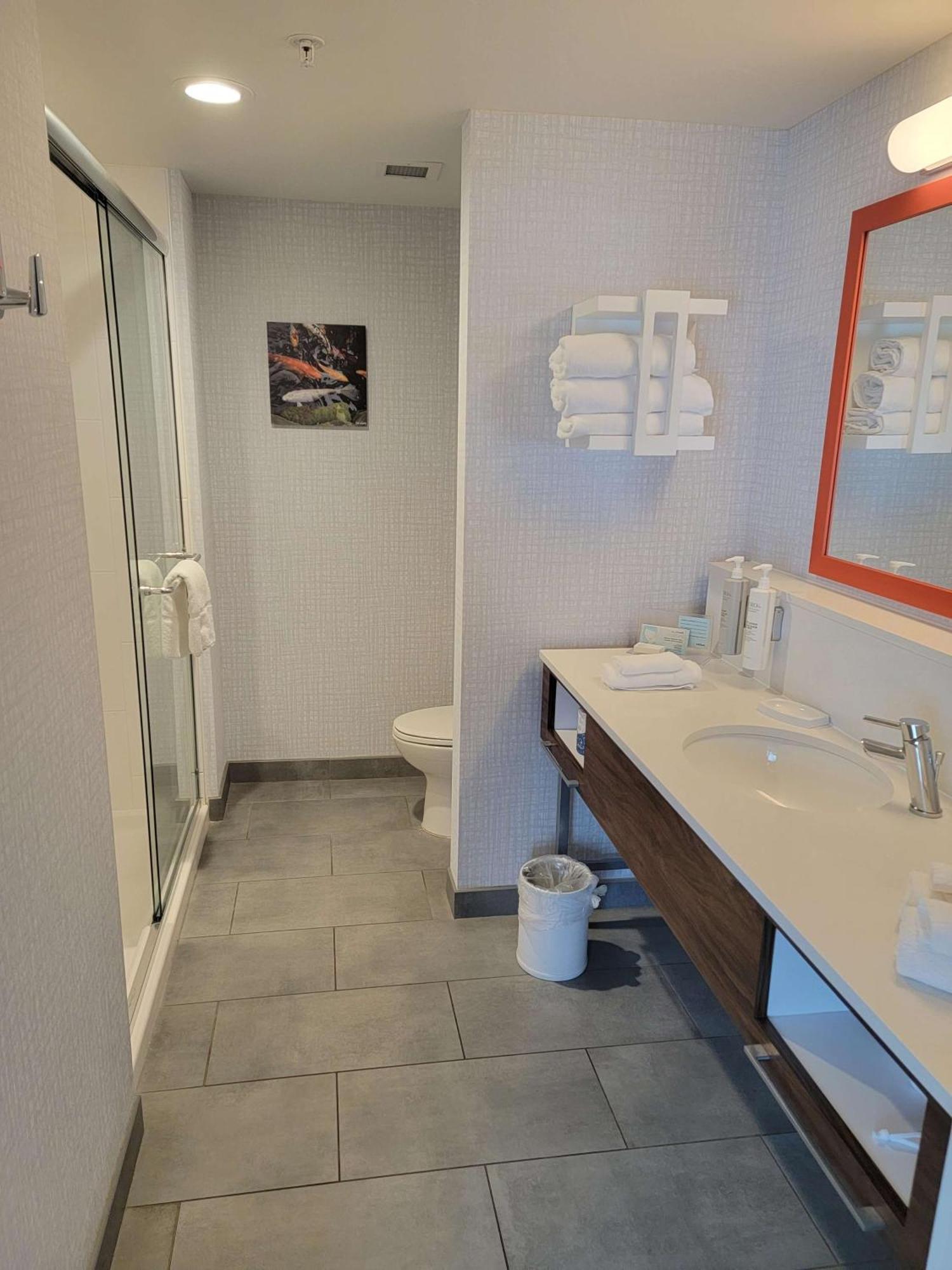 Hampton Inn & Suites Erie Bayfront Kültér fotó