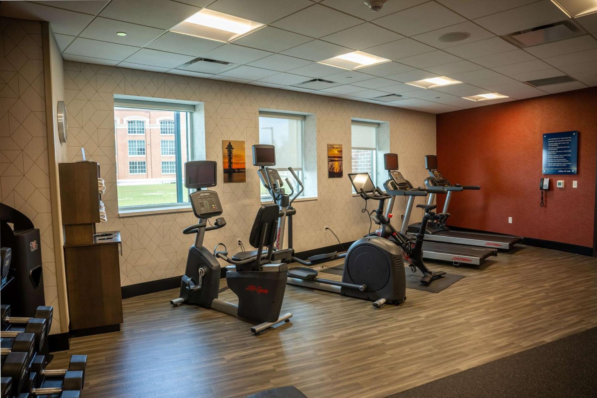 Hampton Inn & Suites Erie Bayfront Kültér fotó