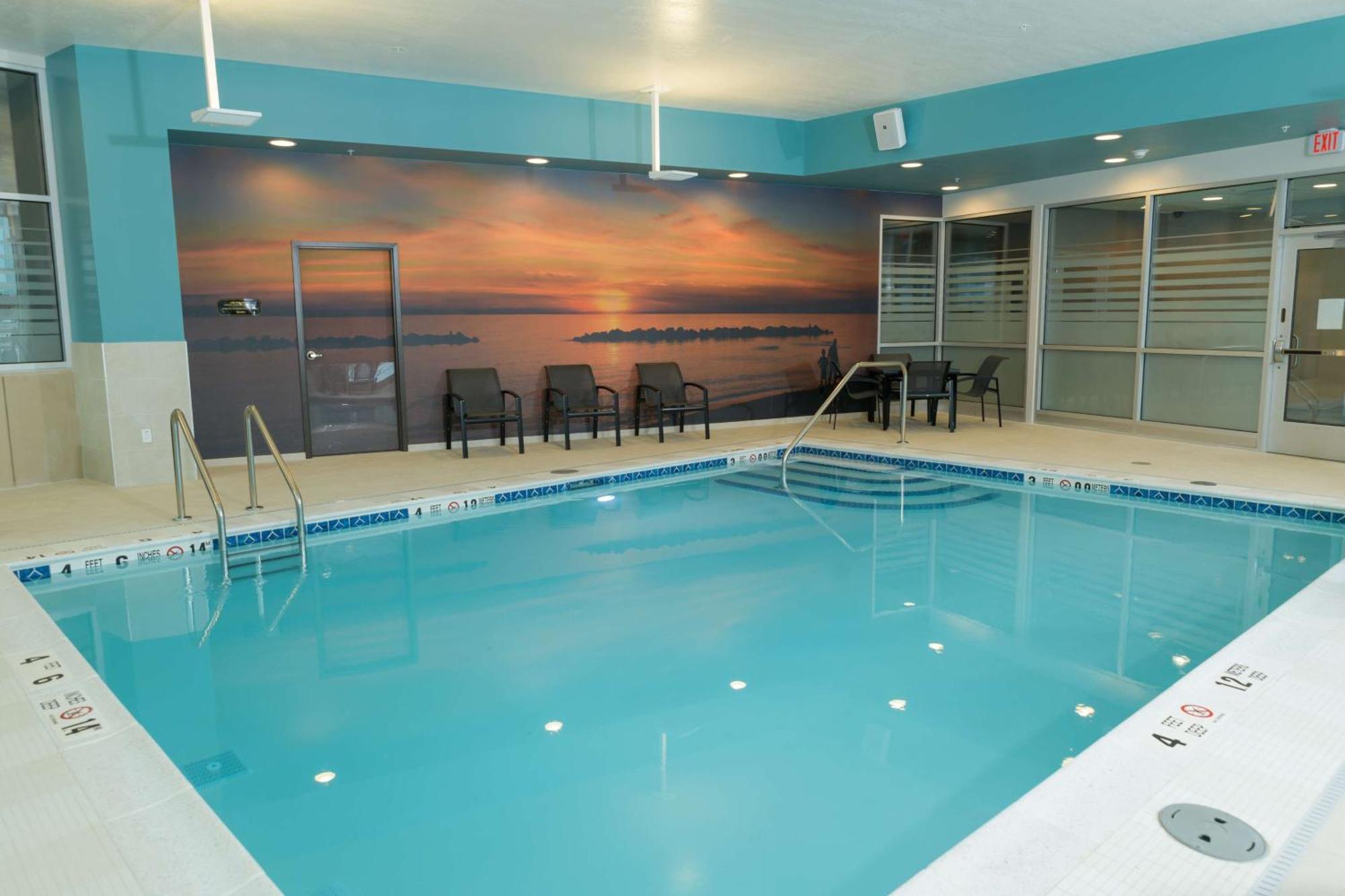 Hampton Inn & Suites Erie Bayfront Kültér fotó