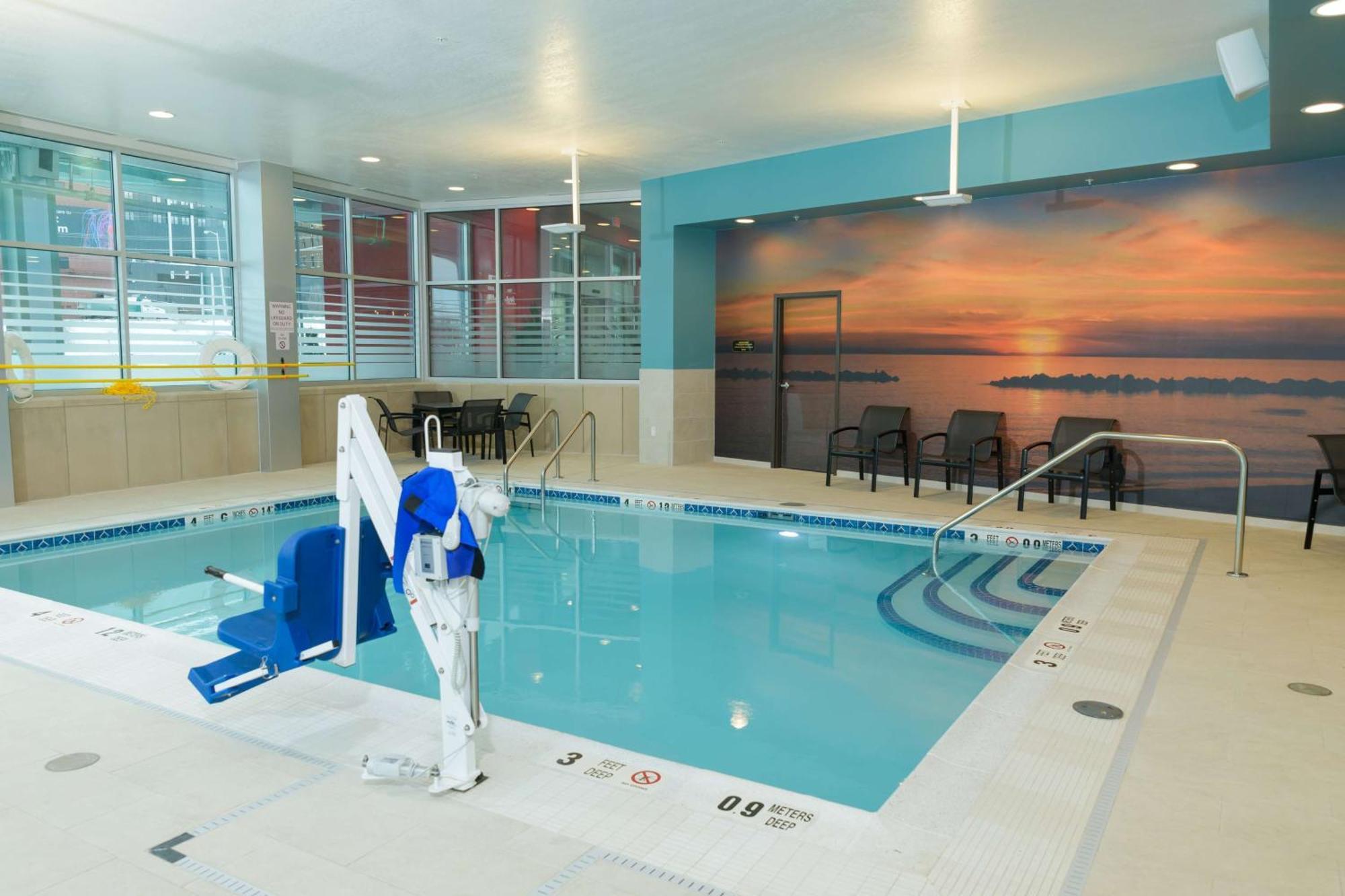 Hampton Inn & Suites Erie Bayfront Kültér fotó