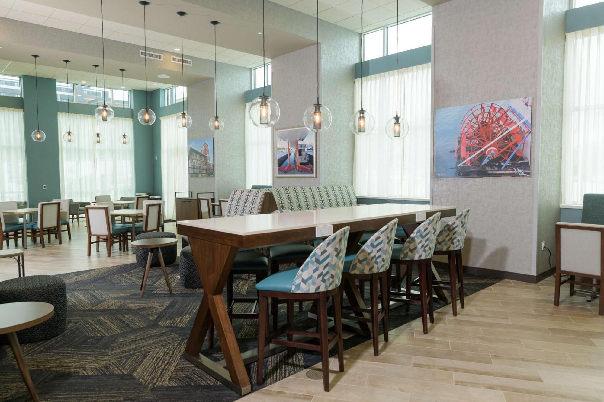 Hampton Inn & Suites Erie Bayfront Kültér fotó